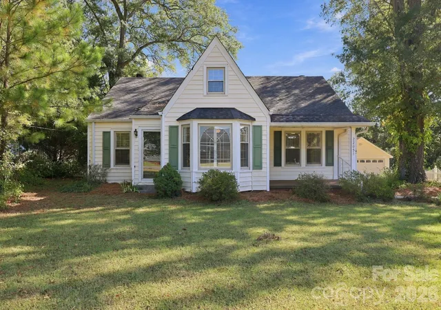 Photo 1 of Single family home for sale at 2205 Pennsylvania Ave, Kannapolis, NC 28083 | MLS# 4431254 | Listing updated on 2026-10-19