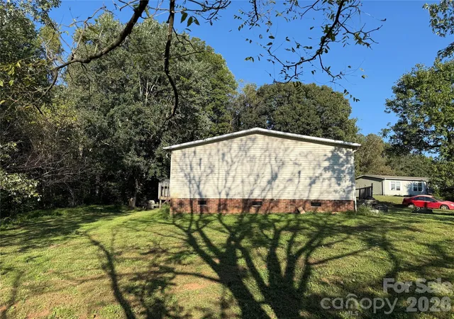 Photo 3 of Single family home for sale at 142 Forest Grv Dr #37, Statesville, NC 28625 | MLS# 4431257 | Listing updated on 2026-10-08