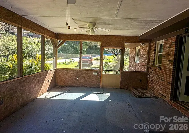 Photo 2 of Single family home for sale at 90 Pittman Rd, Fletcher, NC 28732 | MLS# 4431258 | Listing updated on 2026-10-16