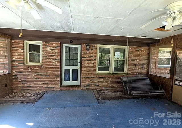 Photo 3 of Single family home for sale at 90 Pittman Rd, Fletcher, NC 28732 | MLS# 4431258 | Listing updated on 2026-10-16