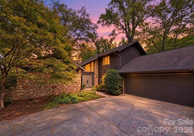 Photo 1 of Single family home for sale at 621 Georgia Ave, Statesville, NC 28677 | MLS# 4431268 | Listing updated on 2026-10-18