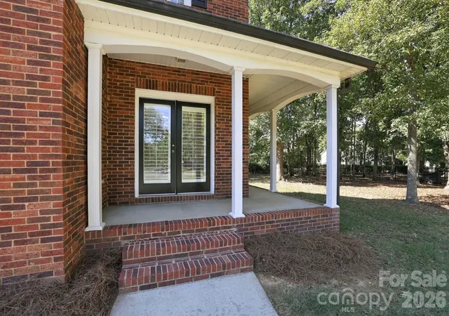 Photo 3 of Single family home for sale at 1471 Porch Swing Ln, Matthews, NC 28104 | MLS# 4431288 | Listing updated on 2026-10-18