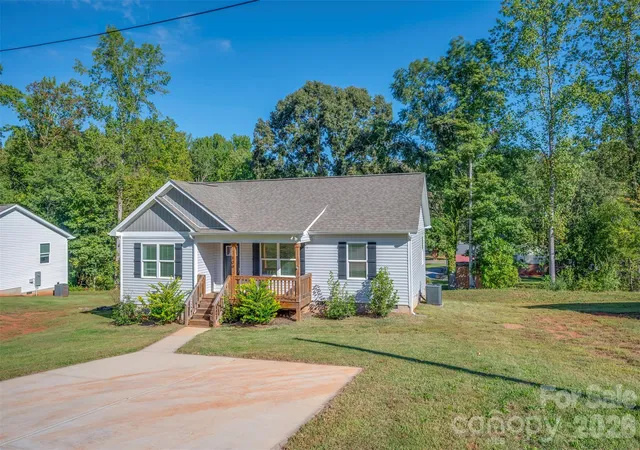 Photo 3 of Single family home for sale at 109 Orchard St, Forest City, NC 28043 | MLS# 4431289 | Listing updated on 2026-10-08