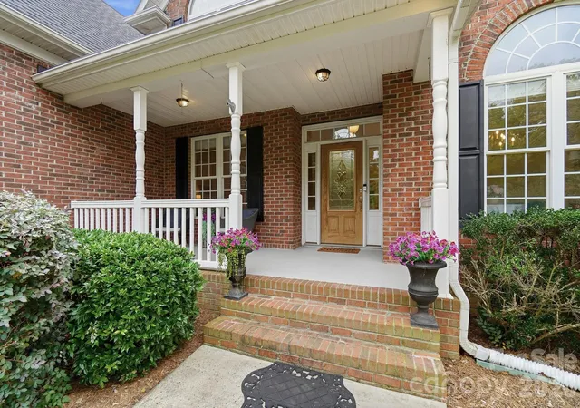 Photo 2 of Single family home for sale at 106 Spinnaker Bay Ln #59, Clover, SC 29710 | MLS# 4431298 | Listing updated on 2026-10-09