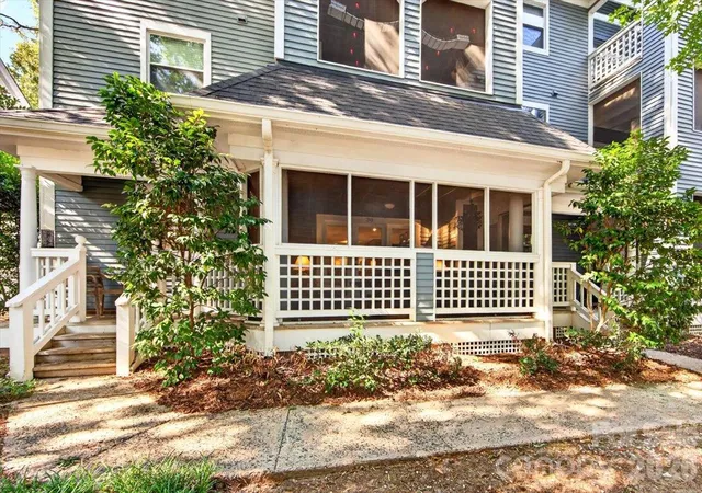 Photo 3 of Condo for sale at 300 E Park Ave #30, Charlotte, NC 28203 | MLS# 4431300 | Listing updated on 2026-10-08