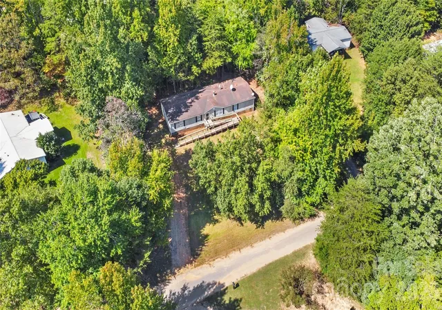 Photo 1 of Single family home for sale at 3285 Falcon Ridge Rd, Maiden, NC 28650 | MLS# 4431306 | Listing updated on 2026-10-04