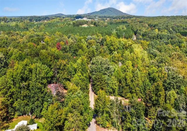 Photo 2 of Single family home for sale at 3285 Falcon Ridge Rd, Maiden, NC 28650 | MLS# 4431306 | Listing updated on 2026-10-04