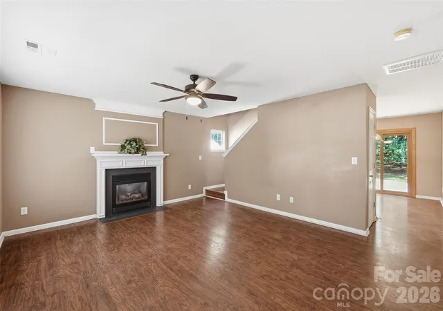 Photo 3 of Single family home for sale at 1619 Eagle Lake Dr, Fort Mill, SC 29707 | MLS# 4431314 | Listing updated on 2026-10-08