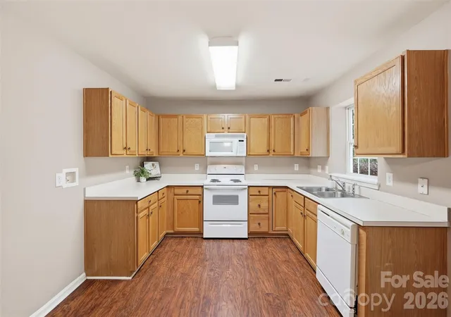 Photo 4 of Single family home for sale at 1619 Eagle Lake Dr, Fort Mill, SC 29707 | MLS# 4431314 | Listing updated on 2026-10-08