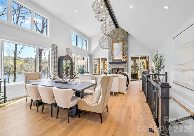 Photo 3 of Single family home for sale at 95 Cardinal Tr, Lake Toxaway, NC 28747 | MLS# 4431327 | Listing updated on 2026-10-04