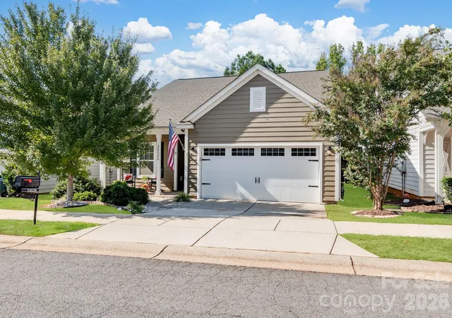Photo 1 of Single family home for sale at 24526 Blue Heron Cir, Lancaster, SC 29720 | MLS# 4431328 | Listing updated on 2026-10-09