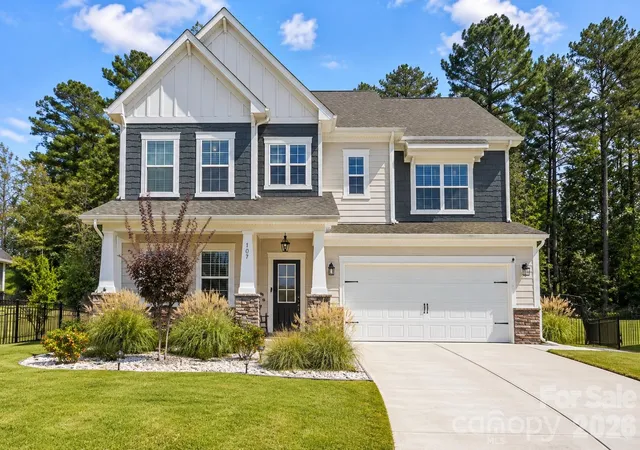 Photo 1 of Single family home for sale at 107 Hollywood Ct, Troutman, NC 28166 | MLS# 4431346 | Listing updated on 2026-10-17