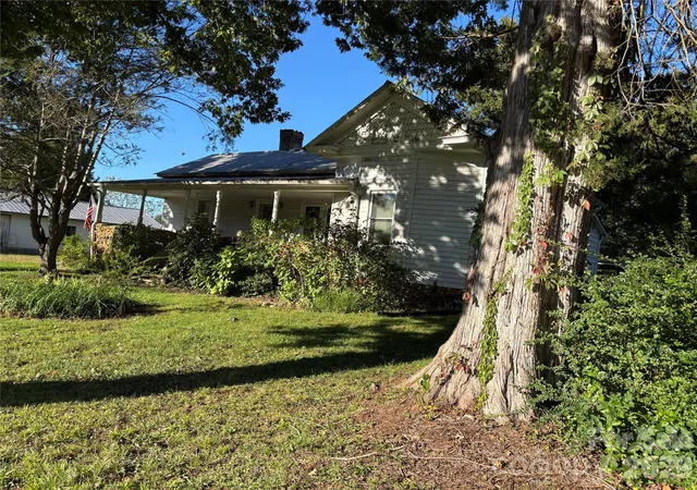 Photo 1 of Single family home for sale at 6144 Hudlow Rd, Union Mills, NC 28167 | MLS# 4431348 | Listing updated on 2026-10-07
