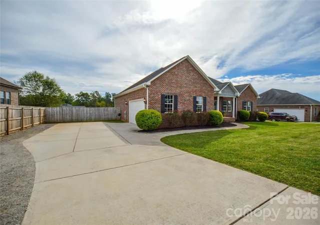 Photo 3 of Single family home for sale at 2330 Fay Jones Rd #4, Denver, NC 28037 | MLS# 4431354 | Listing updated on 2026-10-08