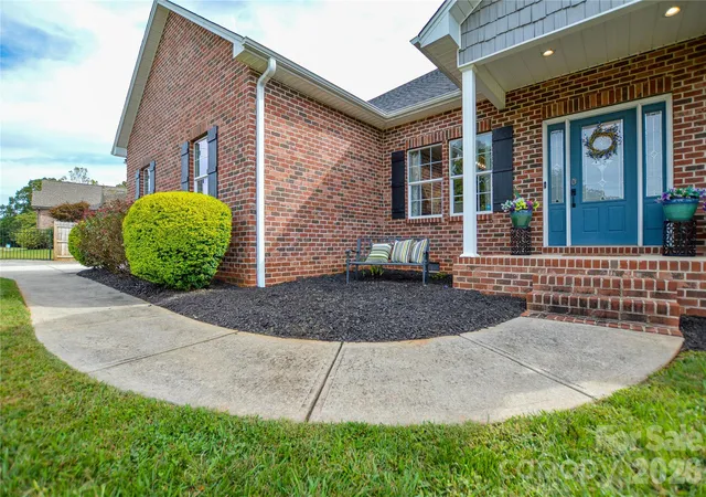 Photo 4 of Single family home for sale at 2330 Fay Jones Rd #4, Denver, NC 28037 | MLS# 4431354 | Listing updated on 2026-10-08