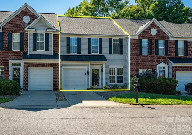 Townhouse for sale at 7904 Mariners Pointe Cir, Denver, NC 28037 | MLS# 4431360