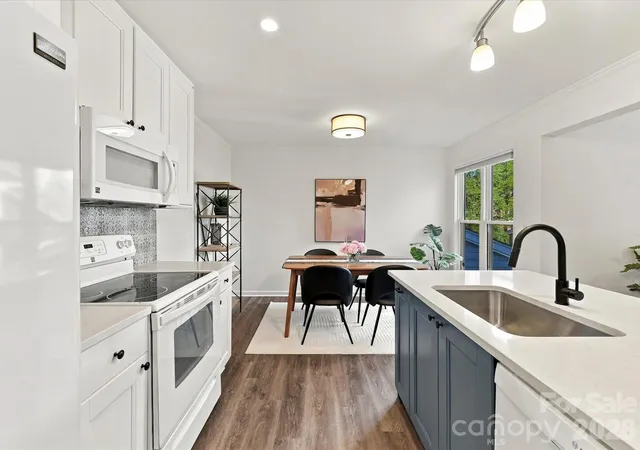Photo 3 of Condo for sale at 423 W 8th Street #78, Charlotte, NC 28202 | MLS# 4431362 | Listing updated on 2026-10-15