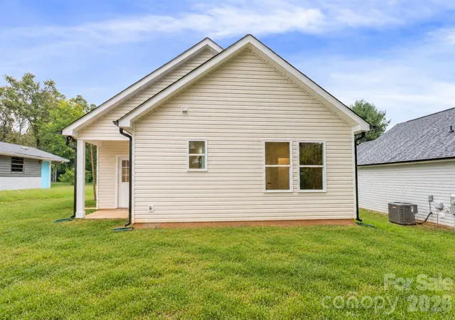 Photo 22 of Single family home for sale at 807 Cedar St, East Spencer, NC 28039 | MLS# 4431367 | Listing updated on 2026-10-07