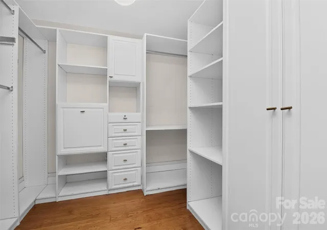 Listing Photo 2 - Condo for sale in building located at 404 Laurel Ave, Charlotte, NC 28204 - Unit #33