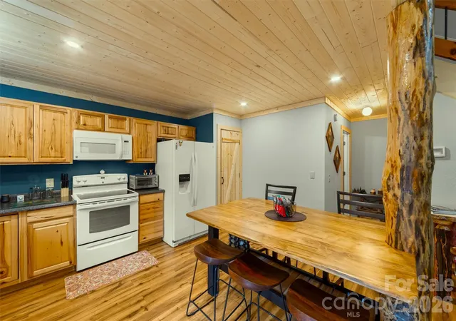 Photo 3 of Single family home for sale at 588 Panoramic Loop, Maggie Valley, NC 28751 | MLS# 4431380 | Listing updated on 2026-10-11