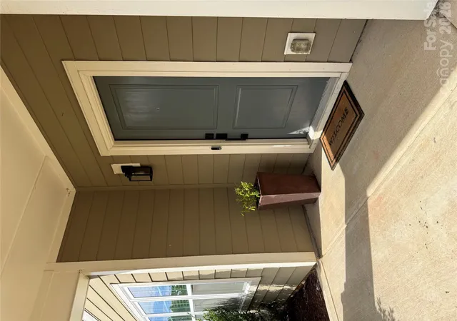 Photo 2 of Single family home for sale at 2030 Pine Siskin Ct, Fort Mill, SC 29707 | MLS# 4431392 | Listing updated on 2026-10-08