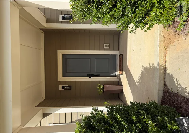 Photo 3 of Single family home for sale at 2030 Pine Siskin Ct, Fort Mill, SC 29707 | MLS# 4431392 | Listing updated on 2026-10-08