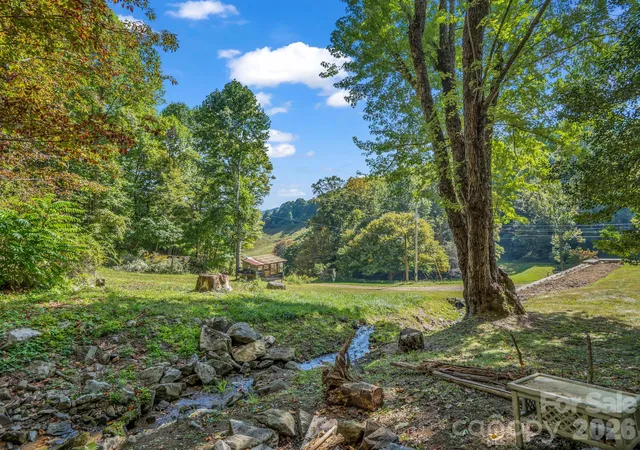 Photo 2 of Single family home for sale at 765 Hawk Ridge Ln, Marshall, NC 28753 | MLS# 4431393 | Listing updated on 2026-10-08