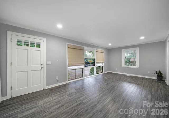 Photo 3 of Single family home for sale at 1064 Stonewall Ave, Rock Hill, SC 29730 | MLS# 4431396 | Listing updated on 2026-10-09