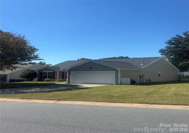 Photo 1 of Single family home for sale at 137 Bosburg Dr, Mooresville, NC 28115 | MLS# 4431427 | Listing updated on 2026-10-08