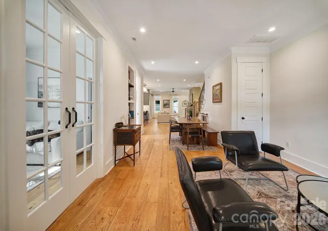 Photo 4 of Single family home for sale at 1216 Effingham Rd, Charlotte, NC 28208 | MLS# 4431439 | Listing updated on 2026-10-08