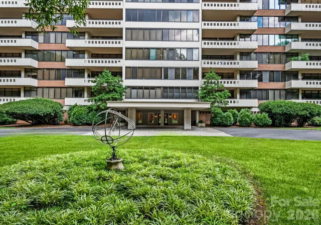 Photo 2 of Condo for sale at 2633 Richardson Dr #2C, Charlotte, NC 28211 | MLS# 4431441 | Listing updated on 2026-10-09
