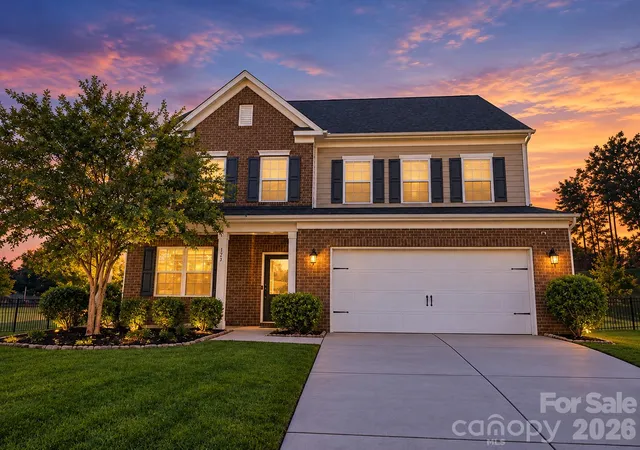 Photo 1 of Single family home for sale at 9325 Beecroft Valley Dr, Huntersville, NC 28078 | MLS# 4431447 | Listing updated on 2026-10-22
