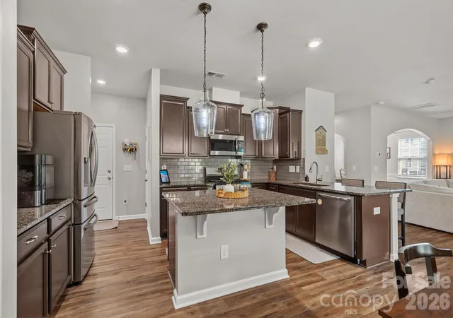 Photo 4 of Single family home for sale at 9325 Beecroft Valley Dr, Huntersville, NC 28078 | MLS# 4431447 | Listing updated on 2026-10-22