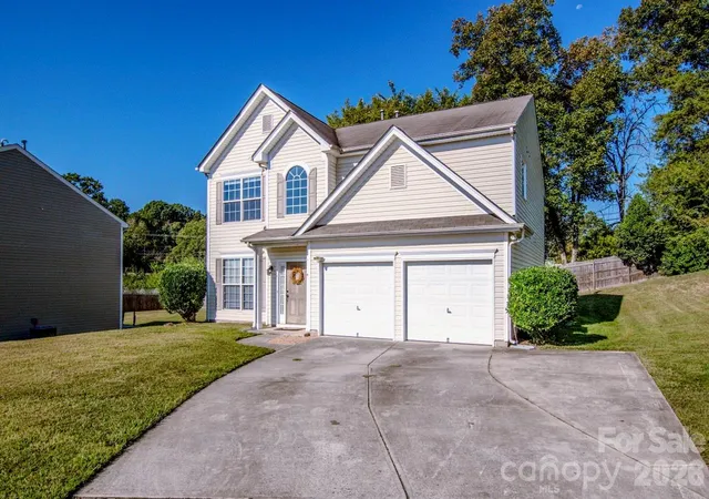 Photo 3 of Single family home for sale at 5924 Barefoot Ln, Concord, NC 28025 | MLS# 4431452 | Listing updated on 2026-10-07