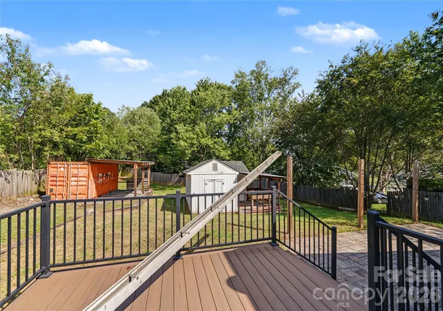 Photo 4 of Single family home for sale at 206 King Henry Ln, Gastonia, NC 28056 | MLS# 4431460 | Listing updated on 2026-10-07