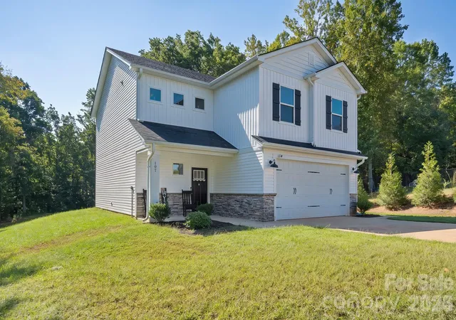 Single family home for sale at 197 Winding Cedar Dr, Statesville, NC 28677 | MLS# 4431468