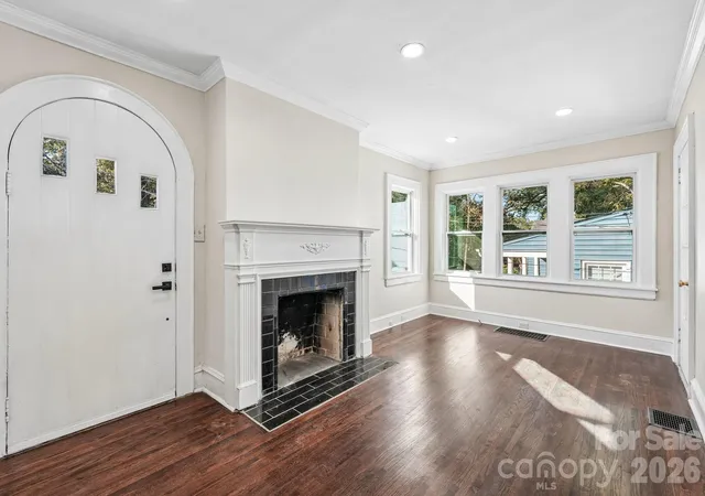 Photo 3 of Sale Pending at 2918 Rush Ave, Charlotte, NC 28208 | MLS# 4431469 | Listing updated on 2026-10-26