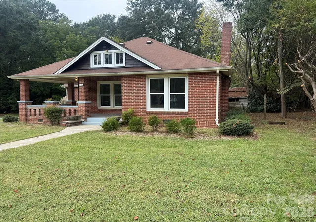 Photo 2 of Single family home for sale at 1111 Fallston Rd, Shelby, NC 28150 | MLS# 4431528 | Listing updated on 2026-10-06