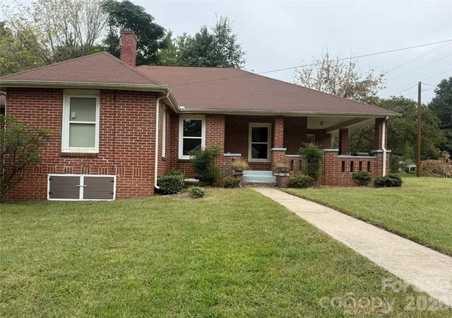 Photo 4 of Single family home for sale at 1111 Fallston Rd, Shelby, NC 28150 | MLS# 4431528 | Listing updated on 2026-10-06