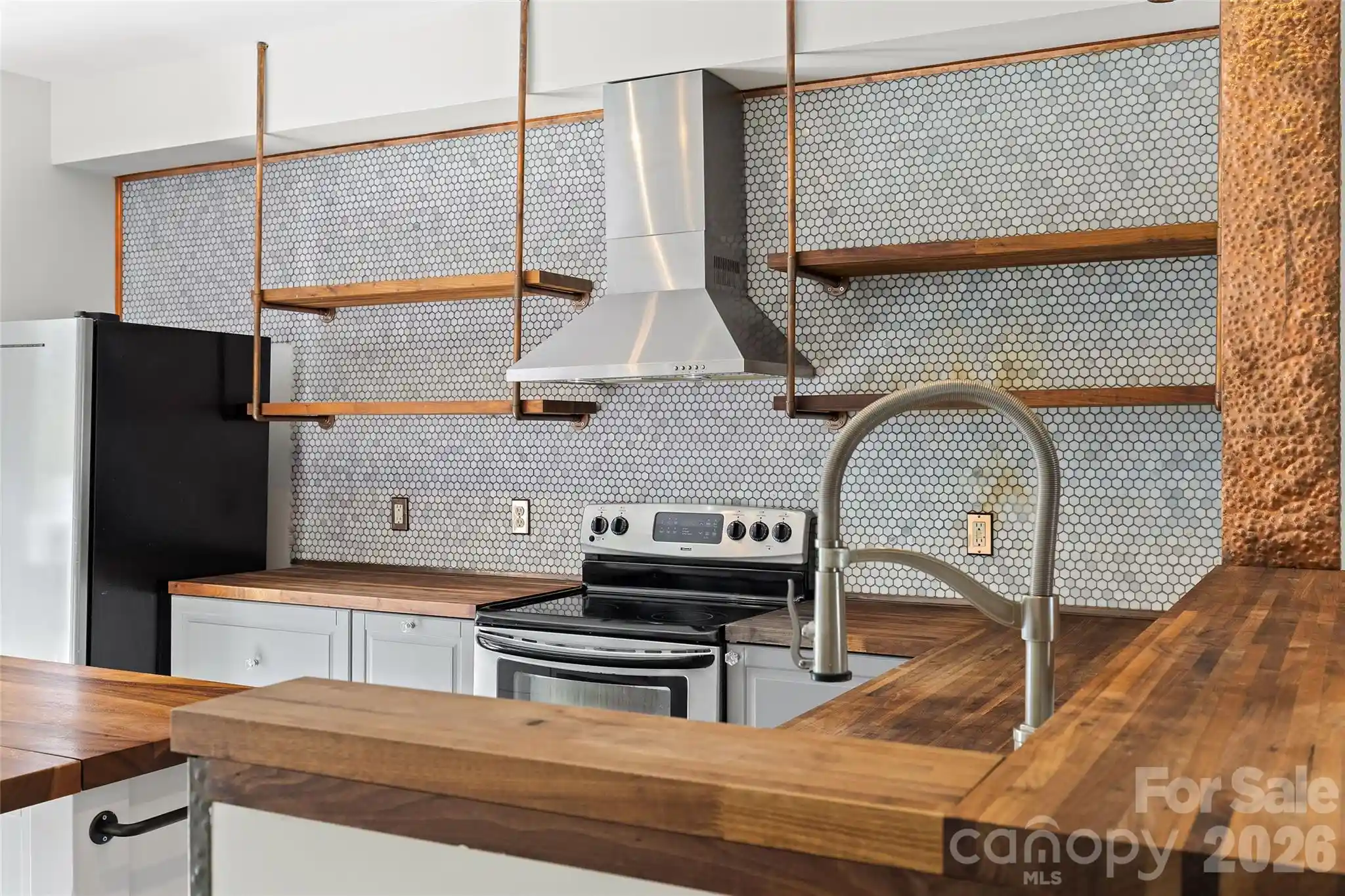 Listing Photo 1 - Condo for sale in 3564 N Davidson St located at 3564 N Davidson St, Charlotte, NC 28205 - Unit 3564 N Davidson St