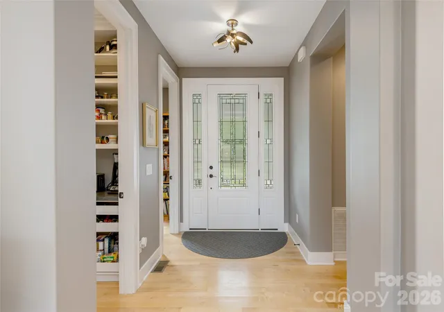 Photo 3 of Single family home for sale at 8 Broadmoor Dr, Arden, NC 28704 | MLS# 4431546 | Listing updated on 2026-10-07