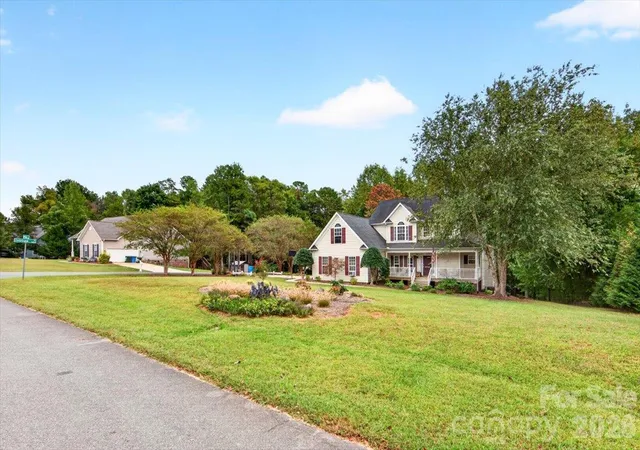 Photo 2 of Single family home for sale at 8705 Dartmoor Pl, Mint Hill, NC 28227 | MLS# 4431559 | Listing updated on 2026-10-07