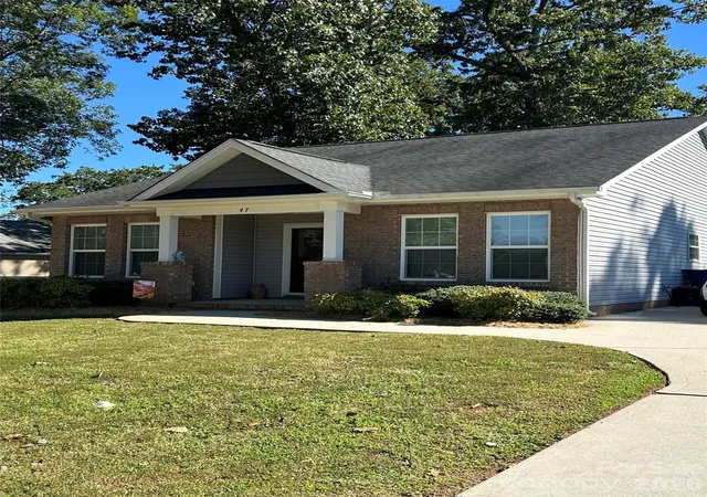 Photo 1 of Single family home for sale at 47 Linford St, Belmont, NC 28012 | MLS# 4431571 | Listing updated on 2026-10-07
