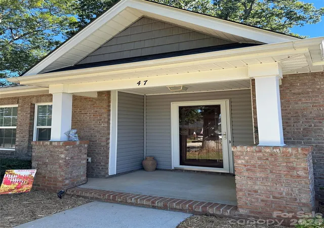 Photo 2 of Single family home for sale at 47 Linford St, Belmont, NC 28012 | MLS# 4431571 | Listing updated on 2026-10-07
