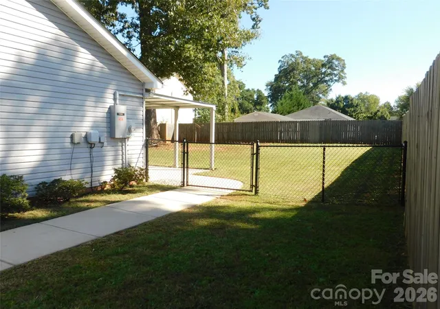 Photo 3 of Single family home for sale at 47 Linford St, Belmont, NC 28012 | MLS# 4431571 | Listing updated on 2026-10-07