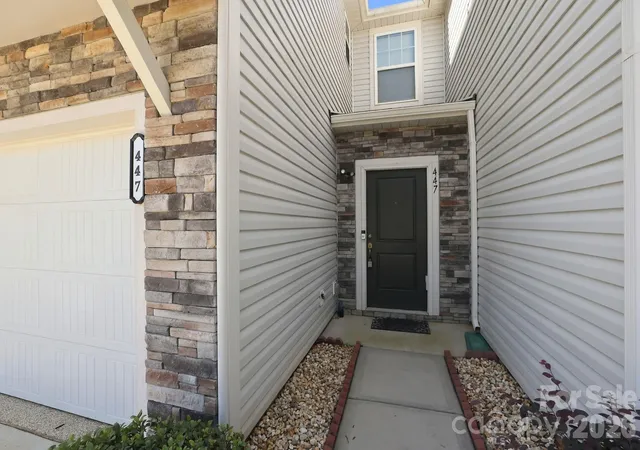 Photo 2 of Townhouse for sale at 447 Tayberry Ln, Fort Mill, SC 29715 | MLS# 4431574 | Listing updated on 2026-10-08