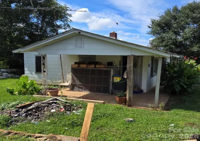 Photo 1 of Single family home for sale at 123 Shasta Ln, Mooresboro, NC 28114 | MLS# 4431577 | Listing updated on 2026-10-07