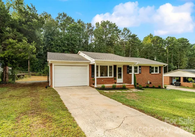 Photo 3 of Single family home for sale at 109 Alexis Forest Dr, Stanley, NC 28164 | MLS# 4431581 | Listing updated on 2026-10-08