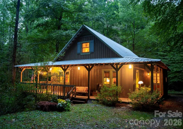 Photo 1 of Single family home for sale at 2218 Mountain Page Rd, Saluda, NC 28773 | MLS# 4431593 | Listing updated on 2026-10-08