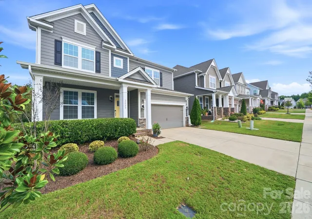 Photo 1 of Single family home for sale at 2029 Burton Point Ct, Waxhaw, NC 28173 | MLS# 4431595 | Listing updated on 2026-10-08